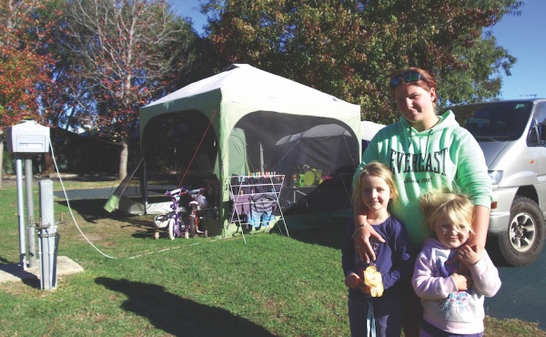 Family Of Four Turn Back On Suburban Living For Life In A Tent: Meet Shelby