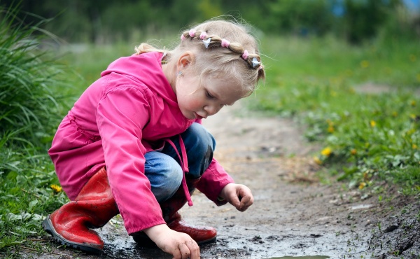 Embrace The Mud With These 5 Kids Activities