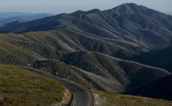 7 Amazing Places to Ride Your Road Bike in Australia