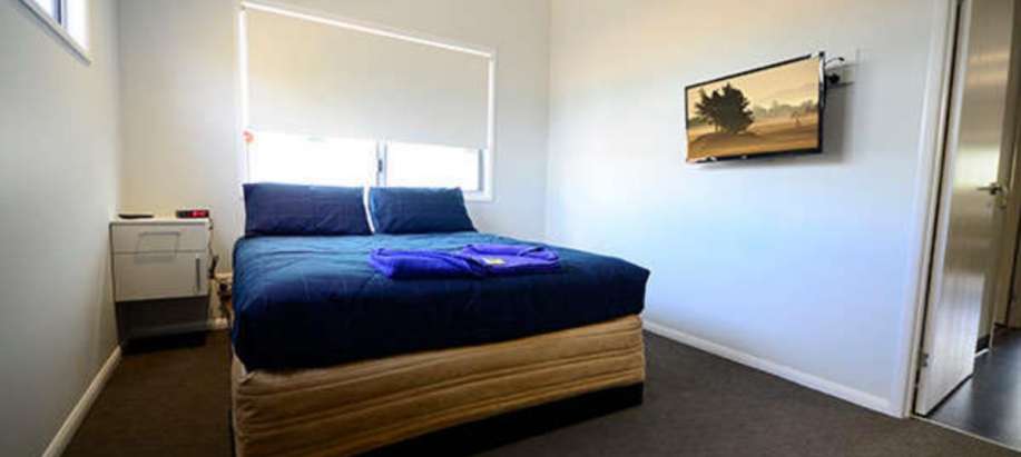 North Queensland Deluxe 1 Bedroom Access Cabin