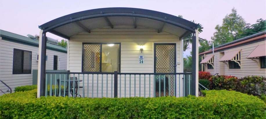 North Queensland Standard 2 Bedroom Cabin - Sleeps 4