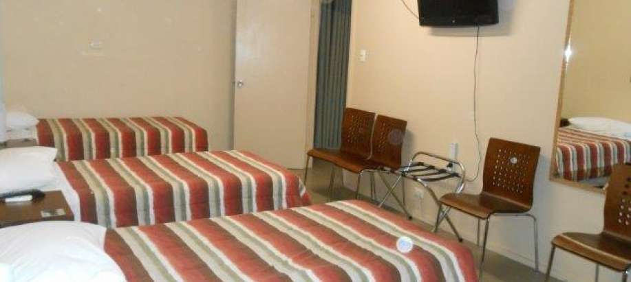 Spencer Gulf Standard Motel Room - Sleeps 6