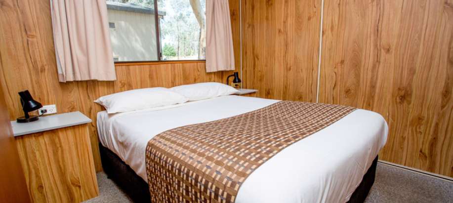 Albury Wodonga Standard 2 Bedroom Cabin - Sleeps 4
