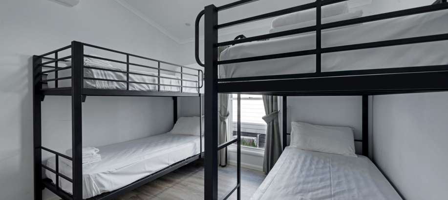 North Coast Deluxe 2 Bedroom Cabin - Sleeps 6