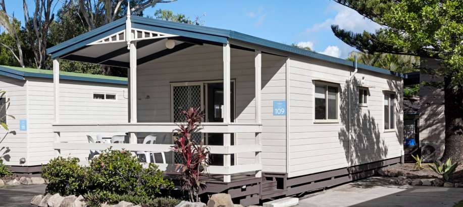 Coffs Harbour Superior 2 Bedroom Cabin - Sleeps 6
