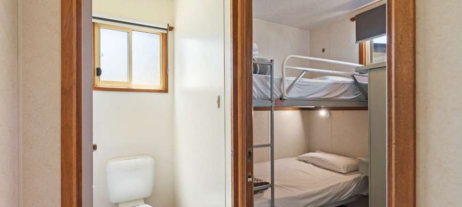 Murray Standard 2 Bedroom Cabin - Sleeps 5
