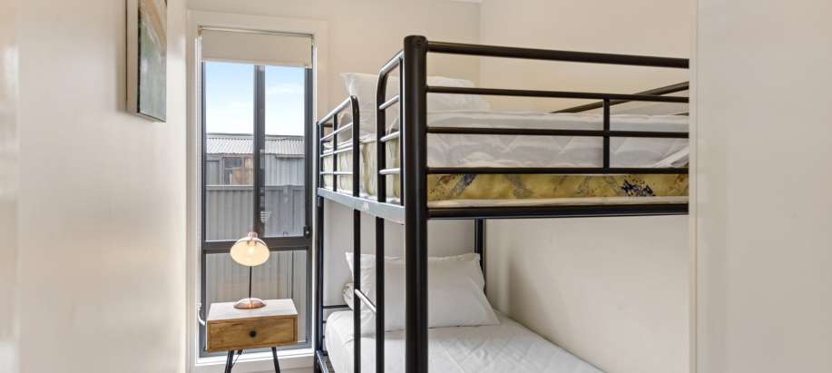Adelaide Standard 2 Bedroom Cabin - Sleeps 4