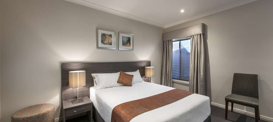 Adelaide Hills Standard Resort Room (1 Queen)
