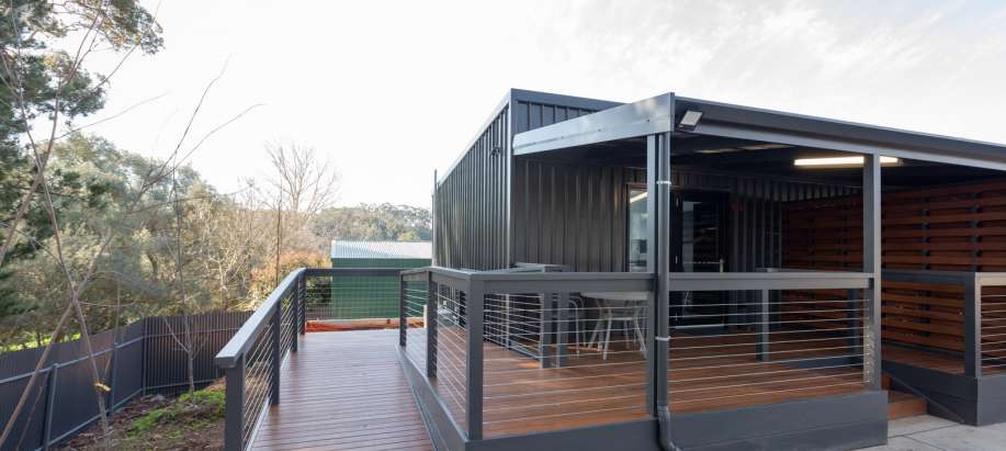 Adelaide Hills Superior Studio Access Cabin (1 Queen)