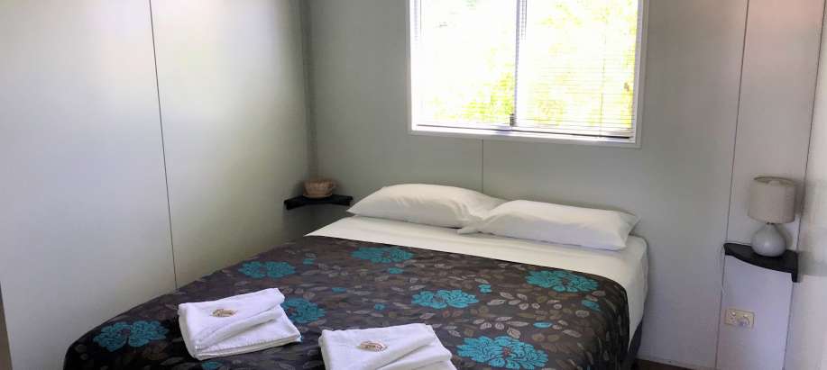 North Queensland Superior 1 Bedroom Cabin (Sleeps 4)