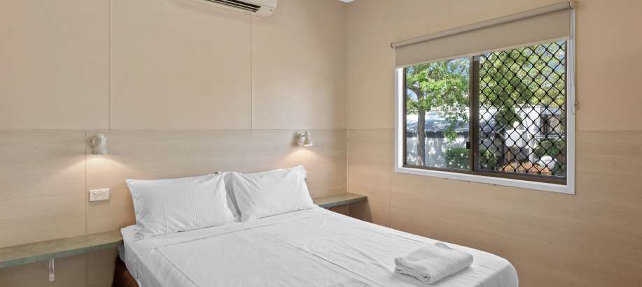 North Queensland Standard 2 Bedroom Cabin (Sleeps 6)