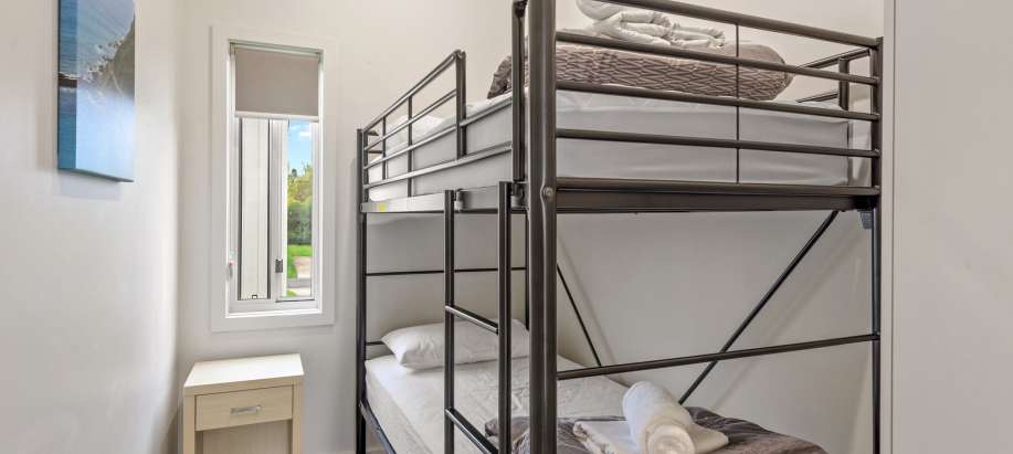 Geelong Standard 2 Bedroom Cabin - Sleeps 4