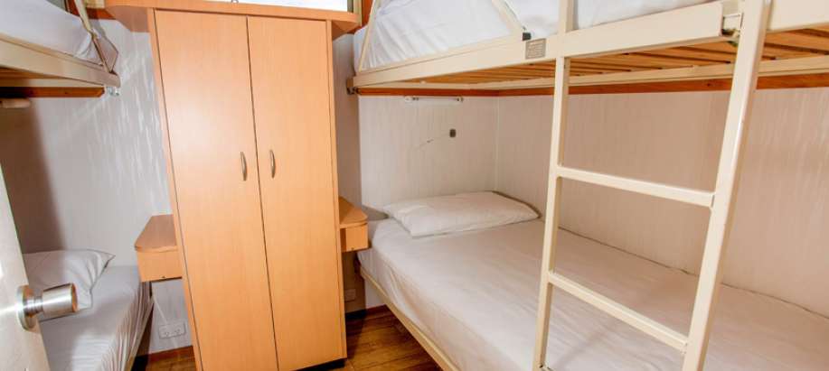 Geelong Superior 2 Bedroom Cabin - Sleeps 6